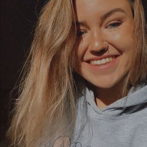 Meet your Posher, Rae